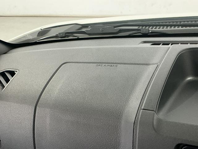 ハイゼットカーゴ2シータークリーン 禁煙 CVT コーナーセンサー キーレス走行無制限1年保証 乗車定員2名 前後コーナーセンサー 禁煙車 CVT車 オートハイビーム アイドリングストップ キーレスエントリー 横滑り防止装置 ドアバイザー ヘッドライトレベライザー ラジオ(兵庫県)の中古車