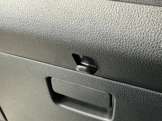 ハイゼットカーゴ2シータークリーン 禁煙 CVT コーナーセンサー キーレス走行無制限1年保証 乗車定員2名 前後コーナーセンサー 禁煙車 CVT車 オートハイビーム アイドリングストップ キーレスエントリー 横滑り防止装置 ドアバイザー ヘッドライトレベライザー ラジオ(兵庫県)の中古車