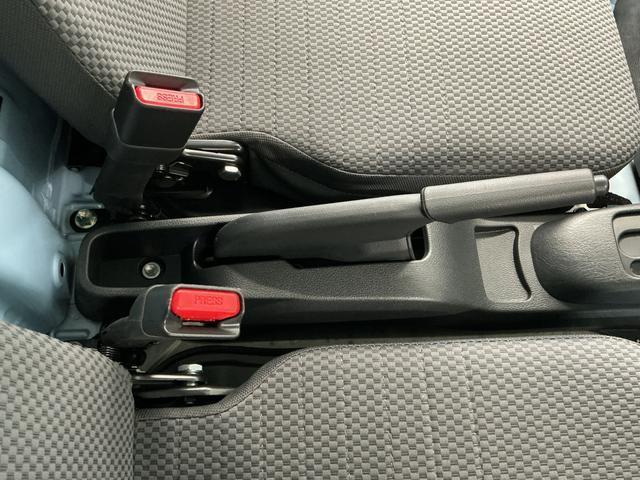 ハイゼットトラックエクストラSAIIIt 禁煙 1オーナー 3方開 荷台作業灯走行無制限1年保証 禁煙車 ワンオーナー AT車 キーレスエントリー 3方開 荷台作業灯 ゲートプロテクター リアゲートチェーン 横滑り防止装置 ドアバイザー ヘッドライトレベライザー スペアタイヤ(兵庫県)の中古車