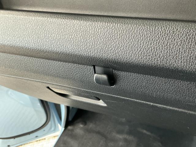 ハイゼットトラックエクストラSAIIIt 禁煙 1オーナー 3方開 荷台作業灯走行無制限1年保証 禁煙車 ワンオーナー AT車 キーレスエントリー 3方開 荷台作業灯 ゲートプロテクター リアゲートチェーン 横滑り防止装置 ドアバイザー ヘッドライトレベライザー スペアタイヤ(兵庫県)の中古車