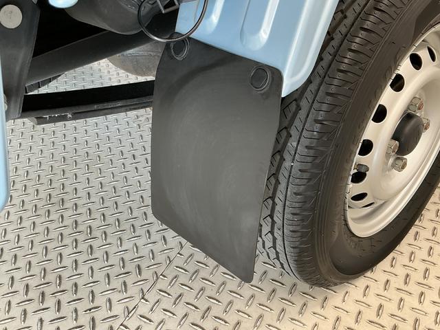 ハイゼットトラックエクストラSAIIIt 禁煙 1オーナー 3方開 荷台作業灯走行無制限1年保証 禁煙車 ワンオーナー AT車 キーレスエントリー 3方開 荷台作業灯 ゲートプロテクター リアゲートチェーン 横滑り防止装置 ドアバイザー ヘッドライトレベライザー スペアタイヤ(兵庫県)の中古車