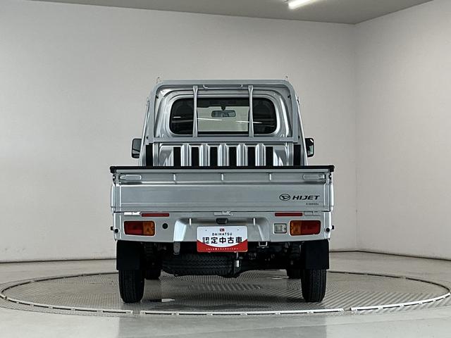 ハイゼットトラックスタンダード 4WD AT 禁煙 ワンオーナー ラジオ走行無制限1年保証 禁煙車 ワンオーナー 4WD AT車 キーレスエントリー オートライト 3方開 ゲートプロテクター ドアバイザー ヘッドライトレベライザー アクセサリーソケット スペアタイヤ(兵庫県)の中古車