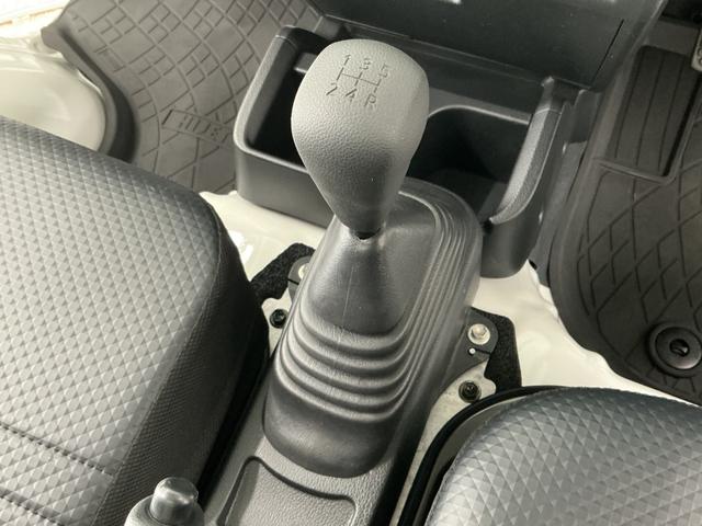 ハイゼットトラックスタンダード　４ＷＤ　５ＭＴ　前後コーナーセンサー　ラジオ走行無制限１年保証　前後コーナーセンサー　４ＷＤ　ＭＴ車　３方開　オートハイビーム　アイドリングストップ　横滑り防止装置　オートライト　ヘッドライトレベライザー　アクセサリーソケット　ラジオ（兵庫県）の中古車
