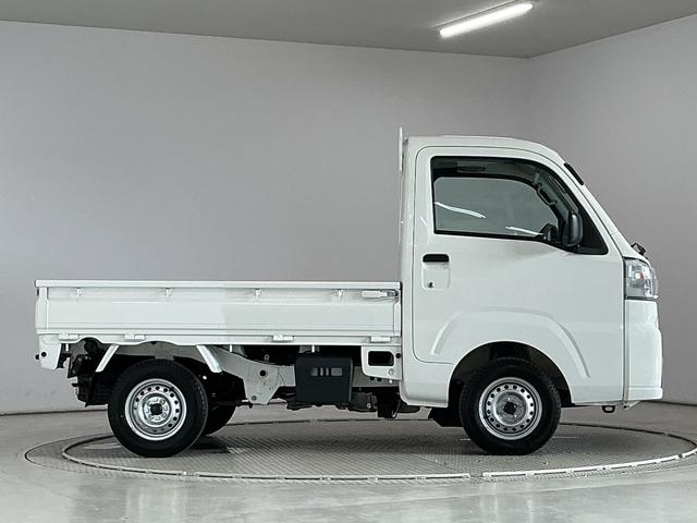 ハイゼットトラックスタンダード　４ＷＤ　５ＭＴ　前後コーナーセンサー　ラジオ走行無制限１年保証　前後コーナーセンサー　４ＷＤ　ＭＴ車　３方開　オートハイビーム　アイドリングストップ　横滑り防止装置　オートライト　ヘッドライトレベライザー　アクセサリーソケット　ラジオ（兵庫県）の中古車