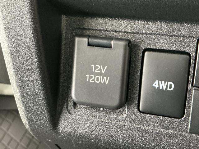 ハイゼットトラックスタンダード　４ＷＤ　５ＭＴ　前後コーナーセンサー　ラジオ走行無制限１年保証　前後コーナーセンサー　４ＷＤ　ＭＴ車　３方開　オートハイビーム　アイドリングストップ　横滑り防止装置　オートライト　ヘッドライトレベライザー　アクセサリーソケット　ラジオ（兵庫県）の中古車