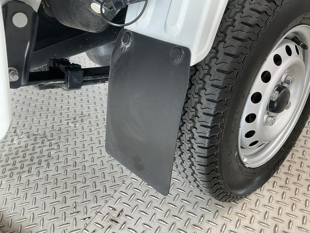 ハイゼットトラックスタンダード　４ＷＤ　５ＭＴ　前後コーナーセンサー　ラジオ走行無制限１年保証　前後コーナーセンサー　４ＷＤ　ＭＴ車　３方開　オートハイビーム　アイドリングストップ　横滑り防止装置　オートライト　ヘッドライトレベライザー　アクセサリーソケット　ラジオ（兵庫県）の中古車