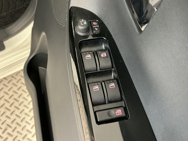 タントカスタムRS ターボ 禁煙 ナビ ETC 両側電動スライド1年保証 禁煙車 両側電動スライドドア ナビTV ETC DVD USB接続 Bluetooth LEDヘッドライト アイドリングストップ 横滑り防止装置 オートライト 15インチ純正アルミホイール(兵庫県)の中古車