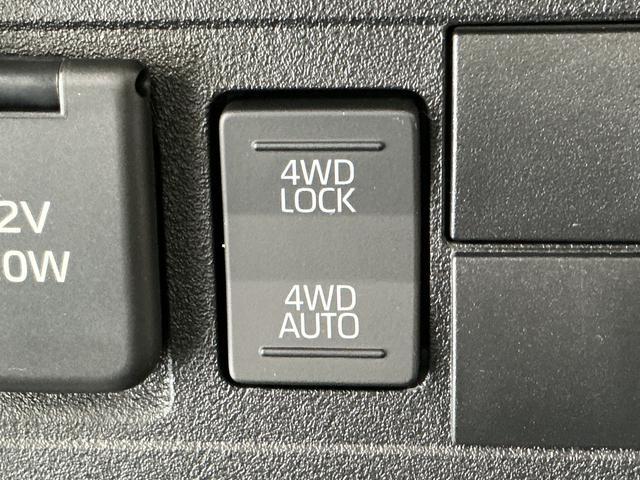 ハイゼットトラックスタンダード 3モード電子制御式4WD CVT 3方開走行無制限1年保証 前後コーナーセンサー 3モード電子制御式4WD CVT車 3方開 オートハイビーム アイドリングストップ 横滑り防止装置 オートライト ヘッドライトレベライザー スマートアシスト(兵庫県)の中古車