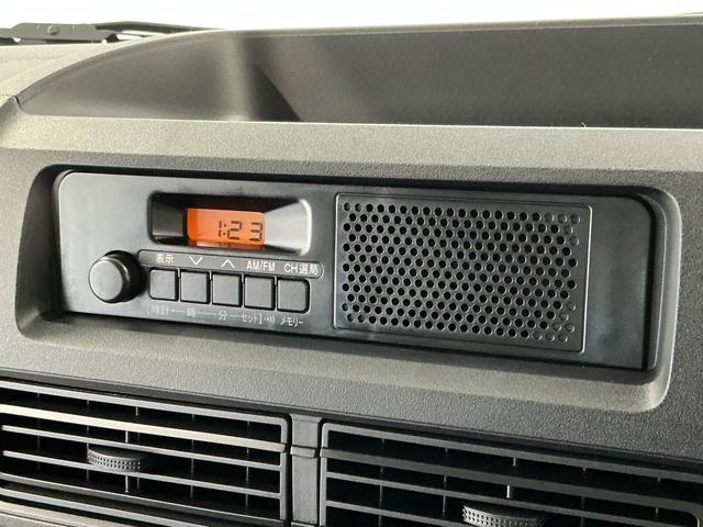ハイゼットカーゴＤＸ　３モード４ＷＤ　ＣＶＴ　前後コーナーセンサー　キーレス走行無制限１年保証　前後コーナーセンサー　３モード電子制御式４ＷＤ　ＣＶＴ車　オートハイビーム　アイドリングストップ　キーレスエントリー　横滑り防止装置　オートライト　ヘッドライトレベライザー　ラジオ（兵庫県）の中古車