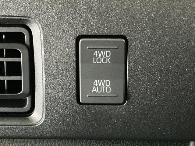 ハイゼットカーゴＤＸ　３モード４ＷＤ　ＣＶＴ　前後コーナーセンサー　キーレス走行無制限１年保証　前後コーナーセンサー　３モード電子制御式４ＷＤ　ＣＶＴ車　オートハイビーム　アイドリングストップ　キーレスエントリー　横滑り防止装置　オートライト　ヘッドライトレベライザー　ラジオ（兵庫県）の中古車