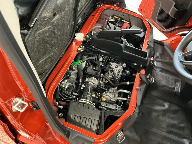 ハイゼットカーゴＤＸ　３モード４ＷＤ　ＣＶＴ　前後コーナーセンサー　キーレス走行無制限１年保証　前後コーナーセンサー　３モード電子制御式４ＷＤ　ＣＶＴ車　オートハイビーム　アイドリングストップ　キーレスエントリー　横滑り防止装置　オートライト　ヘッドライトレベライザー　ラジオ（兵庫県）の中古車
