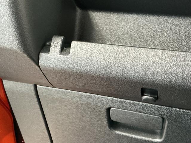 ハイゼットカーゴＤＸ　３モード４ＷＤ　ＣＶＴ　前後コーナーセンサー　キーレス走行無制限１年保証　前後コーナーセンサー　３モード電子制御式４ＷＤ　ＣＶＴ車　オートハイビーム　アイドリングストップ　キーレスエントリー　横滑り防止装置　オートライト　ヘッドライトレベライザー　ラジオ（兵庫県）の中古車