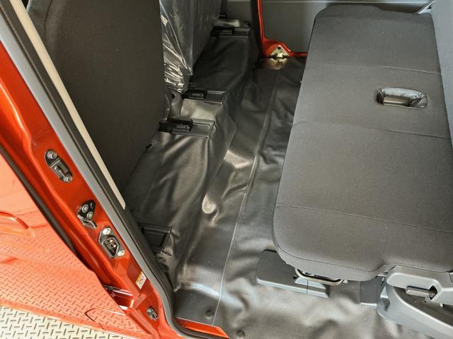 ハイゼットカーゴＤＸ　３モード４ＷＤ　ＣＶＴ　前後コーナーセンサー　キーレス走行無制限１年保証　前後コーナーセンサー　３モード電子制御式４ＷＤ　ＣＶＴ車　オートハイビーム　アイドリングストップ　キーレスエントリー　横滑り防止装置　オートライト　ヘッドライトレベライザー　ラジオ（兵庫県）の中古車