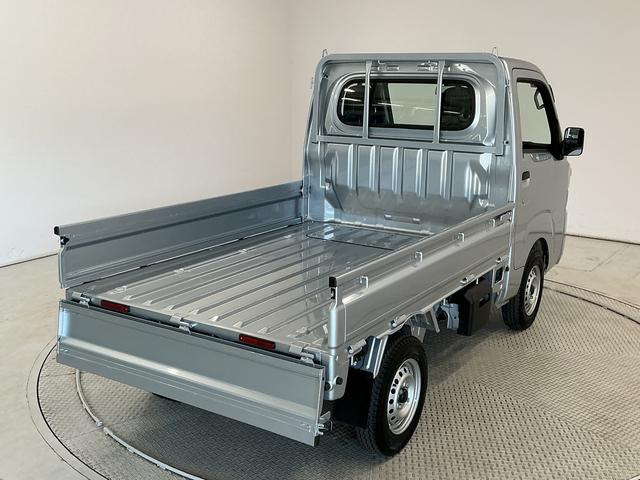 ハイゼットトラックスタンダード　４ＷＤ　５ＭＴ　前後コーナーセンサー　ラジオ走行無制限１年保証　前後コーナーセンサー　４ＷＤ　ＭＴ車　３方開　オートハイビーム　アイドリングストップ　横滑り防止装置　オートライト　ヘッドライトレベライザー　アクセサリーソケット　ラジオ（兵庫県）の中古車