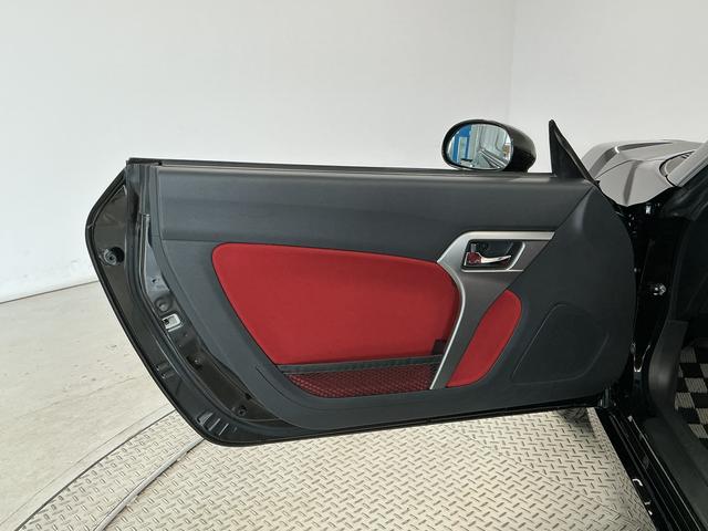 コペンエクスプレイ　Ｓ　ターボ　禁煙　ＣＶＴ　ナビＴＶ　ＥＴＣ１年保証　禁煙車　ナビＴＶ　バックカメラ　ＣＶＴ車　シートヒーター　ＵＳＢ接続　Ｂｌｕｅｔｏｏｔｈ　ＬＥＤヘッドライト　パドルシフト　レカロシート　ビルシュタイン　１６インチ純正アルミホイール（兵庫県）の中古車