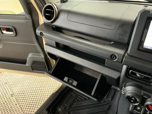 ジムニーXC オートマ 4WD 禁煙 ワンオーナー ナビTV ETC1年保証 4WD 4型 リアコーナーセンサー オートマ ワンオーナー ナビ フルセグTV 禁煙車 ETC バックカメラ 衝突軽減ブレーキ クルーズコントロール シートヒーター Bluetooth(兵庫県)の中古車