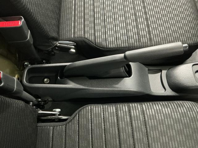 ハイゼットトラックEXT 3モード電子制御式4WD CVT コーナーセンサー走行無制限1年保証 前後コーナーセンサー 3モード電子制御式4WD CVT車 3方開 荷台作業灯 オートハイビーム アイドリングストップ プッシュスタート 横滑り防止装置 オートライト デフロック(兵庫県)の中古車
