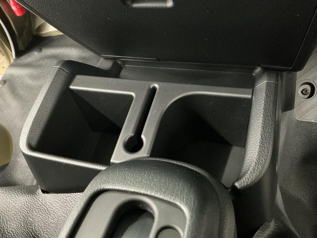 ハイゼットトラックEXT 3モード電子制御式4WD CVT コーナーセンサー走行無制限1年保証 前後コーナーセンサー 3モード電子制御式4WD CVT車 3方開 荷台作業灯 オートハイビーム アイドリングストップ プッシュスタート 横滑り防止装置 オートライト デフロック(兵庫県)の中古車