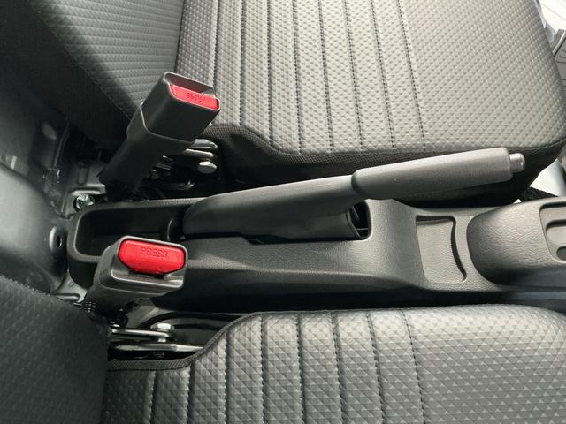 ハイゼットトラックスタンダード　ＣＶＴ　前後コーナーセンサー　横滑り防止装置走行無制限１年保証　前後コーナーセンサー　ＣＶＴ車　３方開　オートハイビーム　アイドリングストップ　横滑り防止装置　オートライト　ヘッドライトレベライザー　アクセサリーソケット　ラジオ（兵庫県）の中古車