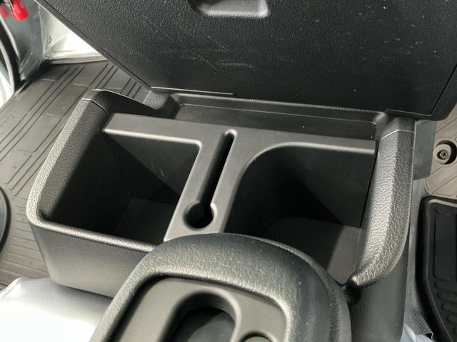 ハイゼットトラックスタンダード　ＣＶＴ　前後コーナーセンサー　横滑り防止装置走行無制限１年保証　前後コーナーセンサー　ＣＶＴ車　３方開　オートハイビーム　アイドリングストップ　横滑り防止装置　オートライト　ヘッドライトレベライザー　アクセサリーソケット　ラジオ（兵庫県）の中古車