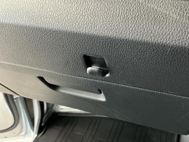 ハイゼットトラックスタンダード　ＣＶＴ　前後コーナーセンサー　横滑り防止装置走行無制限１年保証　前後コーナーセンサー　ＣＶＴ車　３方開　オートハイビーム　アイドリングストップ　横滑り防止装置　オートライト　ヘッドライトレベライザー　アクセサリーソケット　ラジオ（兵庫県）の中古車