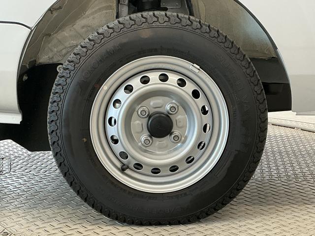 ハイゼットトラックスタンダード　ＣＶＴ　前後コーナーセンサー　横滑り防止装置走行無制限１年保証　前後コーナーセンサー　ＣＶＴ車　３方開　オートハイビーム　アイドリングストップ　横滑り防止装置　オートライト　ヘッドライトレベライザー　アクセサリーソケット　ラジオ（兵庫県）の中古車