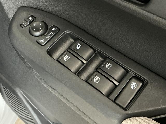 ムーヴX 片側電動スライドドア 前後コーナーセンサー スマートキー走行無制限1年保証 片側電動スライドドア 前後コーナーセンサー オートハイビーム LEDヘッドライト 横滑り防止装置 スマートキー オートライト オートエアコン 電動格納ドアミラー ベンチシート(兵庫県)の中古車