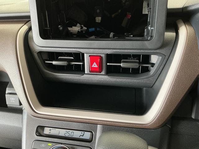 ムーヴX 片側電動スライドドア 前後コーナーセンサー スマートキー走行無制限1年保証 片側電動スライドドア 前後コーナーセンサー オートハイビーム LEDヘッドライト 横滑り防止装置 スマートキー オートライト オートエアコン 電動格納ドアミラー ベンチシート(兵庫県)の中古車