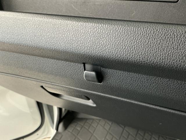 ハイゼットトラックＥＸＴ　４ＷＤ　ＡＴ　ＣＤオーディオ　荷台作業灯　荷台マット走行無制限１年保証　４ＷＤ　荷台作業灯　ＡＴ車　ＣＤオーディオ　荷台マット　キーレスエントリー　ドアバイザー　ヘッドライトレベライザー　アクセサリーソケット　マニュアルエアコン　フォグランプ（兵庫県）の中古車