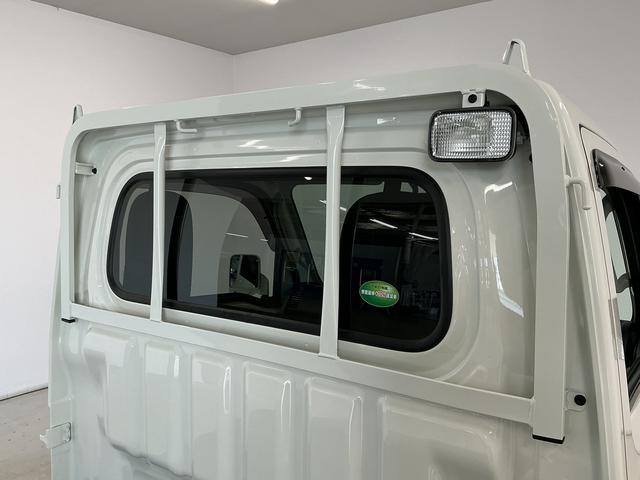 ハイゼットトラックＥＸＴ　４ＷＤ　ＡＴ　ＣＤオーディオ　荷台作業灯　荷台マット走行無制限１年保証　４ＷＤ　荷台作業灯　ＡＴ車　ＣＤオーディオ　荷台マット　キーレスエントリー　ドアバイザー　ヘッドライトレベライザー　アクセサリーソケット　マニュアルエアコン　フォグランプ（兵庫県）の中古車
