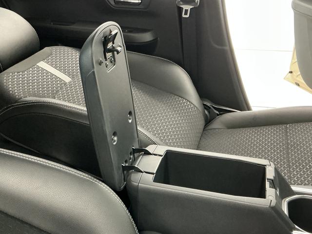 ロッキープレミアムG HEV 雹害車両 ワンオーナー 9インチナビ雹害車両 1年保証 1オーナー ドラレコ 9インチナビTV ETC2.0 パノラマモニター アダプティブクルーズコントロール コーナーセンサー ブラインドスポットモニター 17インチ純正アルミホイール(兵庫県)の中古車