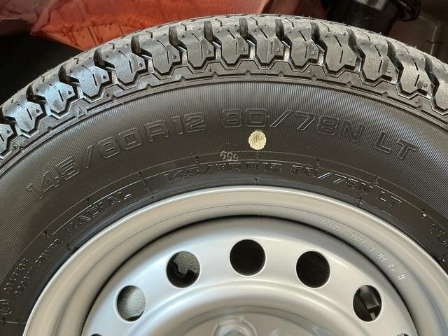 ハイゼットトラックスタンダード　３モード電子制御式４ＷＤ　ＣＶＴ　３方開走行無制限１年保証　前後コーナーセンサー　３モード電子制御式４ＷＤ　ＣＶＴ車　３方開　オートハイビーム　アイドリングストップ　横滑り防止装置　オートライト　ヘッドライトレベライザー　スマートアシスト（兵庫県）の中古車