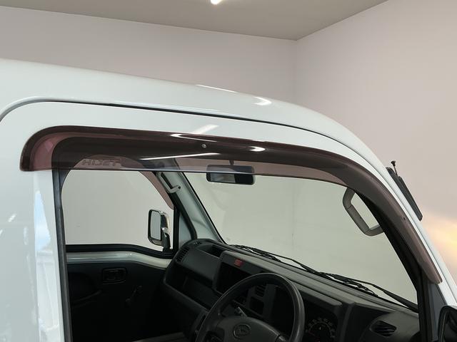 ハイゼットトラックスタンダード　４ＷＤ　ＡＴ　３方開　ゲートプロテクター走行無制限１年保証　４ＷＤ　荷台マット　ＡＴ車　３方開　ゲートプロテクター　ドアバイザー　ヘッドライトレベライザー　アクセサリーソケット　マニュアルエアコン　スペアタイヤ　ラバーフロアマット（兵庫県）の中古車