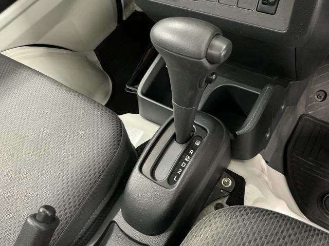 ハイゼットトラックスタンダード　４ＷＤ　ＡＴ　３方開　ゲートプロテクター走行無制限１年保証　４ＷＤ　荷台マット　ＡＴ車　３方開　ゲートプロテクター　ドアバイザー　ヘッドライトレベライザー　アクセサリーソケット　マニュアルエアコン　スペアタイヤ　ラバーフロアマット（兵庫県）の中古車