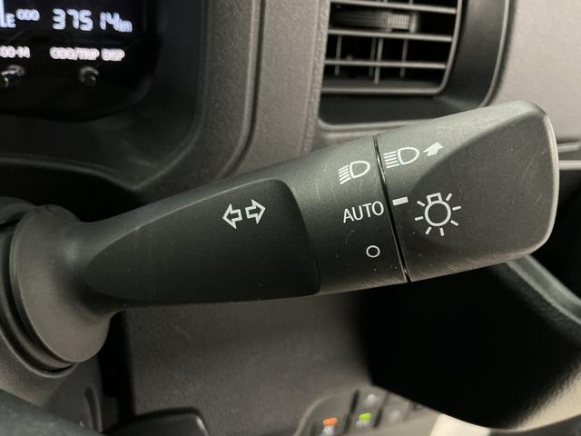 ハイゼットカーゴDX 雹害車両 3モード4WD CVT ワンオーナー ETC雹害車両 1年保証 前後コーナーセンサー 3モード電子制御式4WD CVT車 ワンオーナー ETC オートハイビーム アイドリングストップ キーレスエントリー 横滑り防止装置 ヘッドライトレベライザー(兵庫県)の中古車