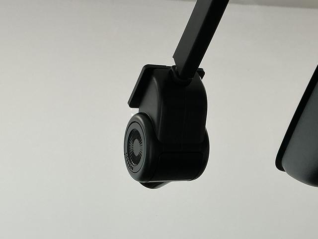 ロッキープレミアムG HEV 雹害車両 ワンオーナー 9インチナビ雹害車両 1年保証 ワンオーナー ETC 9インチナビTV ドラレコ パノラマモニター アダプティブクルーズコントロール 前後コーナーセンサー ブラインドスポットモニター 17インチ純正アルミホイール(兵庫県)の中古車