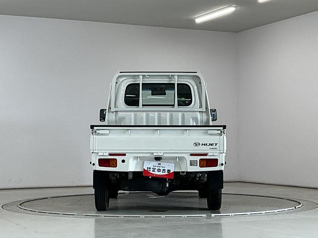 ハイゼットトラックスタンダードSAIIIt 4WD 5MT 3方開 荷台マット走行無制限1年保証 4WD 荷台マット MT車 3方開 ゲートプロテクター LEDヘッドライト ドアバイザー ヘッドライトレベライザー アクセサリーソケット マニュアルエアコン ラジオ スペアタイヤ(兵庫県)の中古車