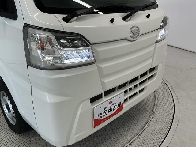 ハイゼットトラックスタンダードSAIIIt 4WD 5MT 3方開 荷台マット走行無制限1年保証 4WD 荷台マット MT車 3方開 ゲートプロテクター LEDヘッドライト ドアバイザー ヘッドライトレベライザー アクセサリーソケット マニュアルエアコン ラジオ スペアタイヤ(兵庫県)の中古車