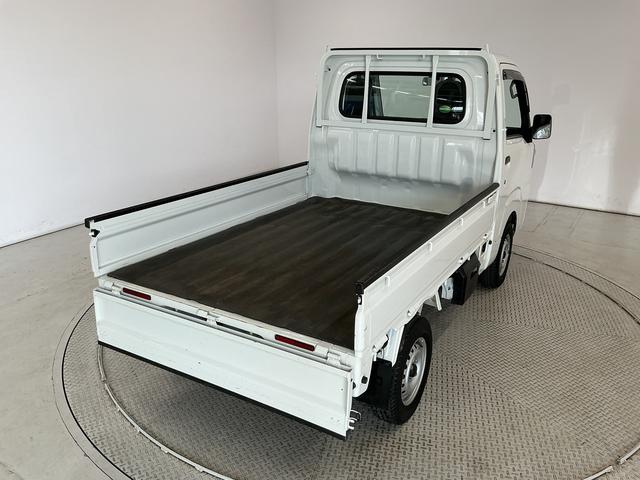 ハイゼットトラックスタンダードSAIIIt 4WD 5MT 3方開 荷台マット走行無制限1年保証 4WD 荷台マット MT車 3方開 ゲートプロテクター LEDヘッドライト ドアバイザー ヘッドライトレベライザー アクセサリーソケット マニュアルエアコン ラジオ スペアタイヤ(兵庫県)の中古車
