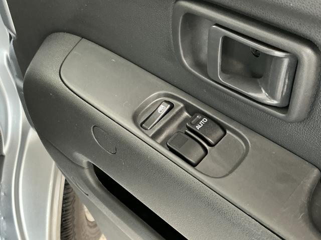 ハイゼットカーゴDX 5MT 禁煙 ワンオーナー ETC 両側スライドドア走行無制限1年保証 禁煙車 ワンオーナー MT車 ETC ドアバイザー ヘッドライトレベライザー シガーソケット 両側スライドドア ラジオ マニュアルエアコン パワーウィンドウ ラバーフロアマット(兵庫県)の中古車