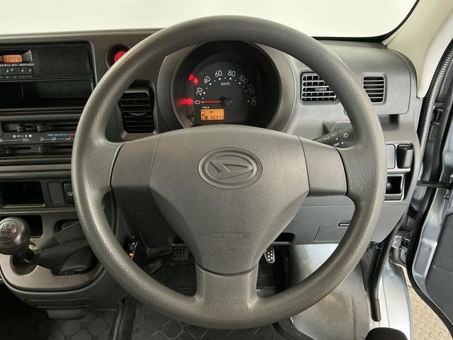 ハイゼットカーゴDX 5MT 禁煙 ワンオーナー ETC 両側スライドドア走行無制限1年保証 禁煙車 ワンオーナー MT車 ETC ドアバイザー ヘッドライトレベライザー シガーソケット 両側スライドドア ラジオ マニュアルエアコン パワーウィンドウ ラバーフロアマット(兵庫県)の中古車