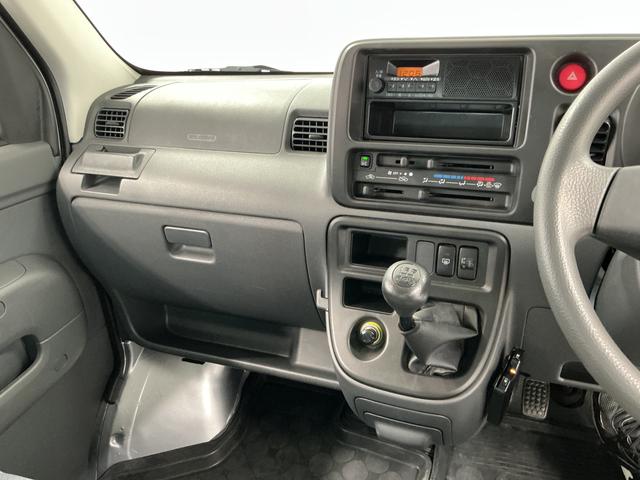 ハイゼットカーゴDX 5MT 禁煙 ワンオーナー ETC 両側スライドドア走行無制限1年保証 禁煙車 ワンオーナー MT車 ETC ドアバイザー ヘッドライトレベライザー シガーソケット 両側スライドドア ラジオ マニュアルエアコン パワーウィンドウ ラバーフロアマット(兵庫県)の中古車