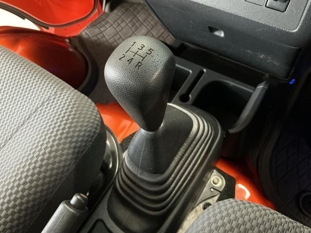 ハイゼットトラックジャンボSAIIIt 4WD 5MT 禁煙 1オーナー ナビ1年保証 4WD ワンオーナー MT車 禁煙車 ナビ バックカメラ Bluetooth 3方開 荷台作業灯 リアゲートチェーン LEDヘッドライト アイドリングストップ デフロック トランスファー(兵庫県)の中古車