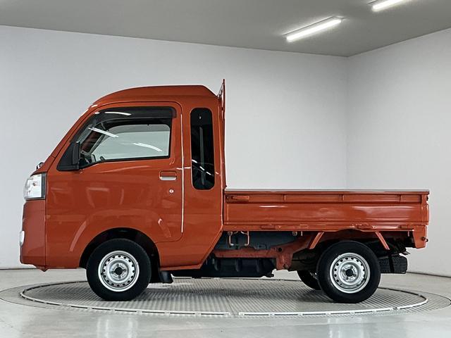 ハイゼットトラックジャンボSAIIIt 4WD 5MT 禁煙 1オーナー ナビ1年保証 4WD ワンオーナー MT車 禁煙車 ナビ バックカメラ Bluetooth 3方開 荷台作業灯 リアゲートチェーン LEDヘッドライト アイドリングストップ デフロック トランスファー(兵庫県)の中古車