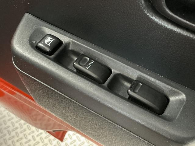 ハイゼットトラックジャンボSAIIIt 4WD 5MT 禁煙 1オーナー ナビ1年保証 4WD ワンオーナー MT車 禁煙車 ナビ バックカメラ Bluetooth 3方開 荷台作業灯 リアゲートチェーン LEDヘッドライト アイドリングストップ デフロック トランスファー(兵庫県)の中古車