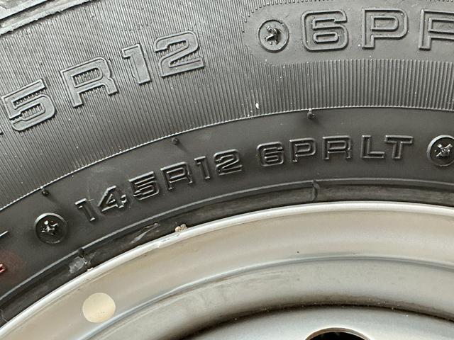 ハイゼットトラックジャンボSAIIIt 4WD 5MT 禁煙 1オーナー ナビ1年保証 4WD ワンオーナー MT車 禁煙車 ナビ バックカメラ Bluetooth 3方開 荷台作業灯 リアゲートチェーン LEDヘッドライト アイドリングストップ デフロック トランスファー(兵庫県)の中古車