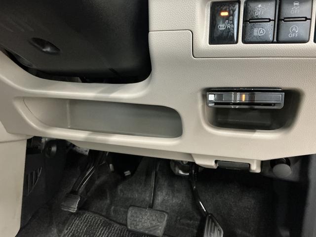 ムーヴＸリミテッド　ＳＡIII　禁煙　ナビ　ＥＴＣ　バックカメラ１年保証　禁煙車　ナビＴＶ　バックカメラ　ＥＴＣ　運転席シートヒーター　Ｂｌｕｅｔｏｏｔｈ　オートハイビーム　アイドリングストップ　プッシュスタート　横滑り防止装置　１４インチ純正アルミホイール（兵庫県）の中古車