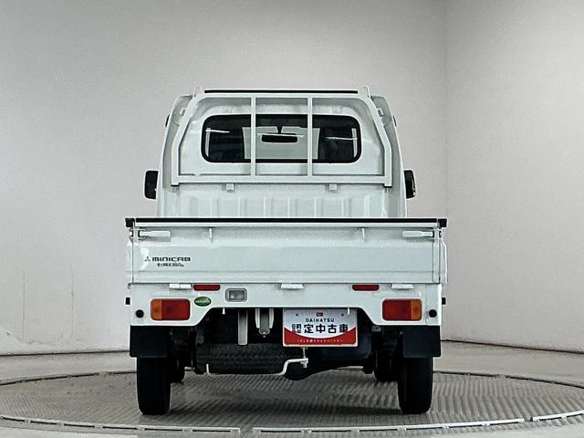 ミニキャブトラックＭ　ＡＴ　禁煙　３方開　ゲートプロテクター　ドアバイザー走行無制限１年保証　ゲートプロテクター　禁煙車　ＡＴ車　３方開　ドアバイザー　ヘッドライトレベライザー　ラジオ　マニュアルエアコン　スペアタイヤ　ラバーフロアマット　バッテリーカバー　マッドガード（兵庫県）の中古車