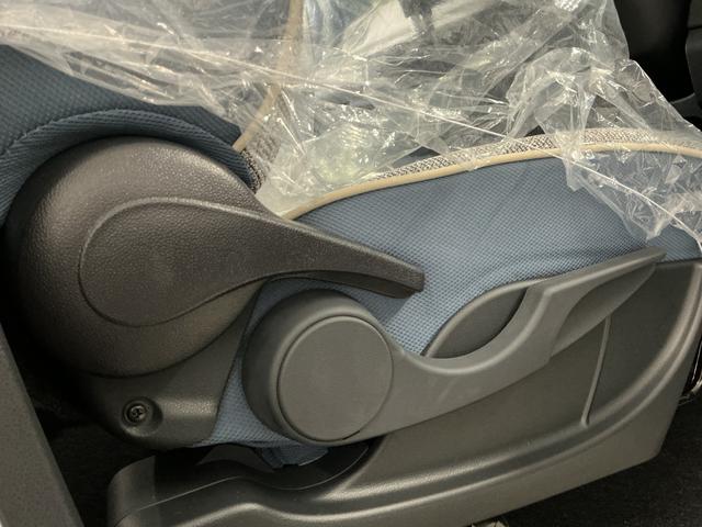 ムーヴキャンバスストライプスＧ　両側電動スライドドア　前後コーナーセンサー走行無制限１年保証　両側電動スライドドア　前後コーナーセンサー　前席シートヒーター　ホットカップホルダー　オートハイビーム　ＬＥＤヘッドライト　プッシュスタート　横滑り防止装置　オートエアコン（兵庫県）の中古車