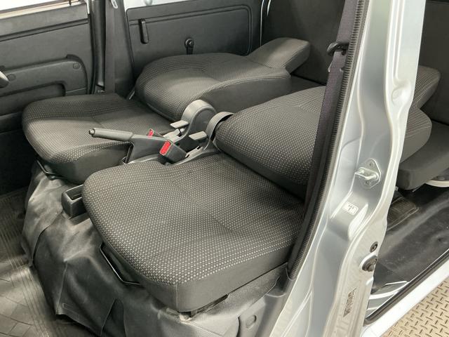 ハイゼットカーゴデラックスＳＡIII　ＡＴ　前後コーナーセンサー　キーレス走行無制限１年保証　前後コーナーセンサー　ＡＴ車　オートハイビーム　ＬＥＤヘッドライト　アイドリングストップ　キーレスエントリー　横滑り防止装置　ドアバイザー　ヘッドライトレベライザー　ラジオ（兵庫県）の中古車